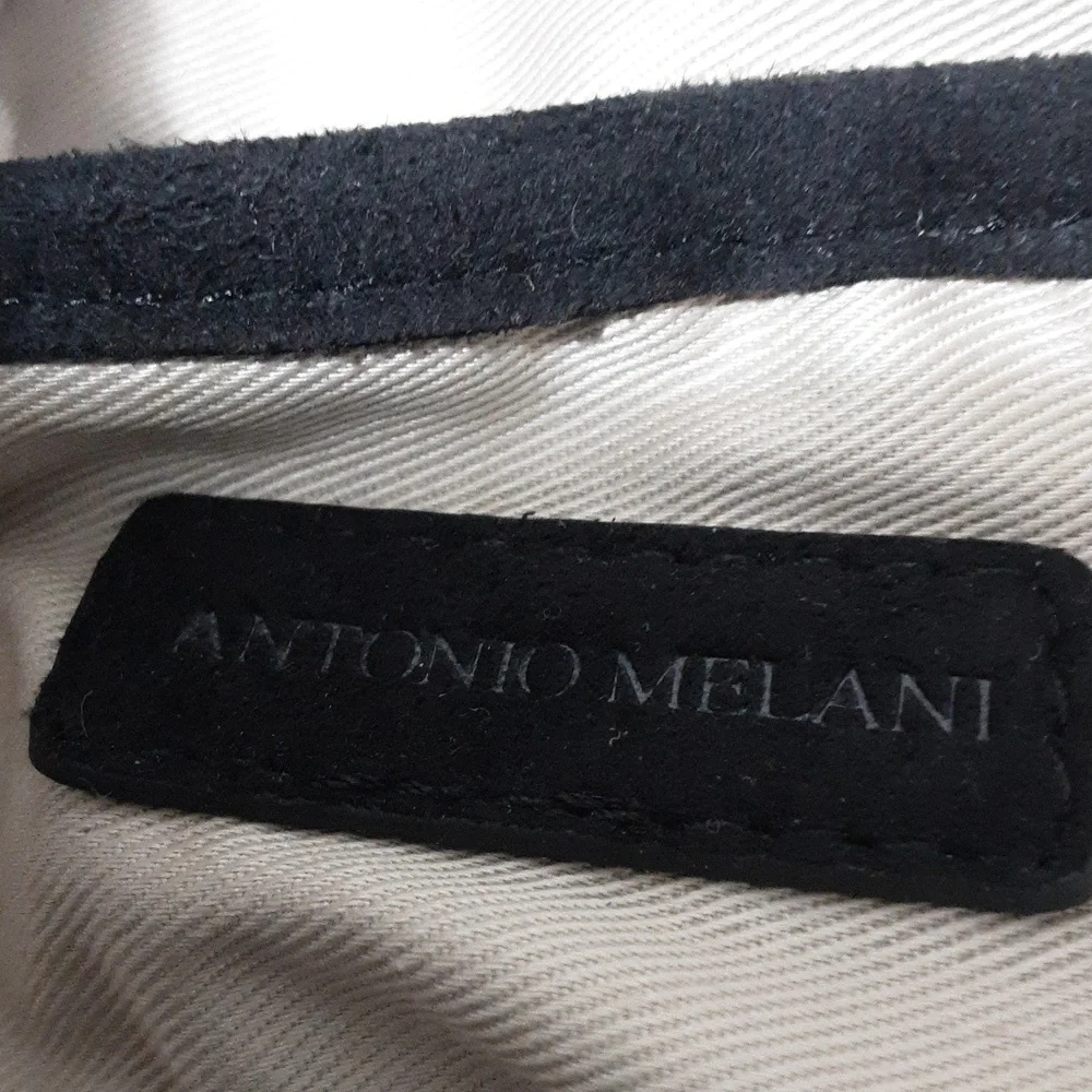 ANTONIO‎ I MELANI Black Faux Fur Multicolored Embroidered Detail Tote